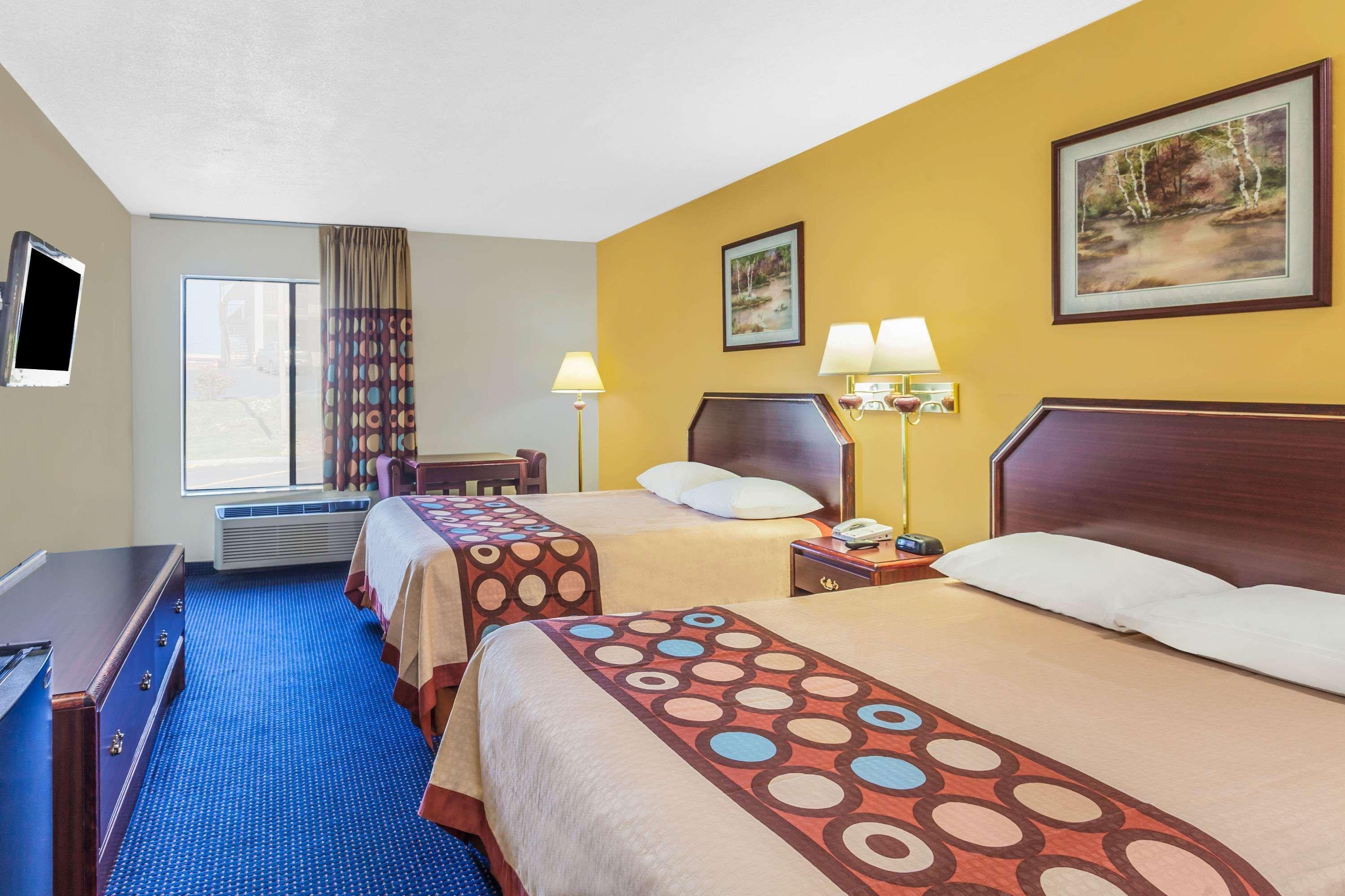 Super 8 By Wyndham Morristown/South Hotell Exteriör bild